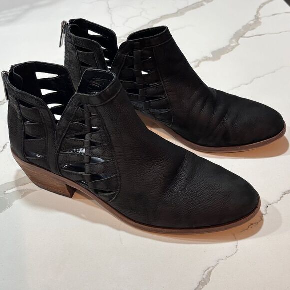 Vince Camuto | Women’s Prestetta Black Leather Ankle Boots Booties Cutout - Picture 2 of 11